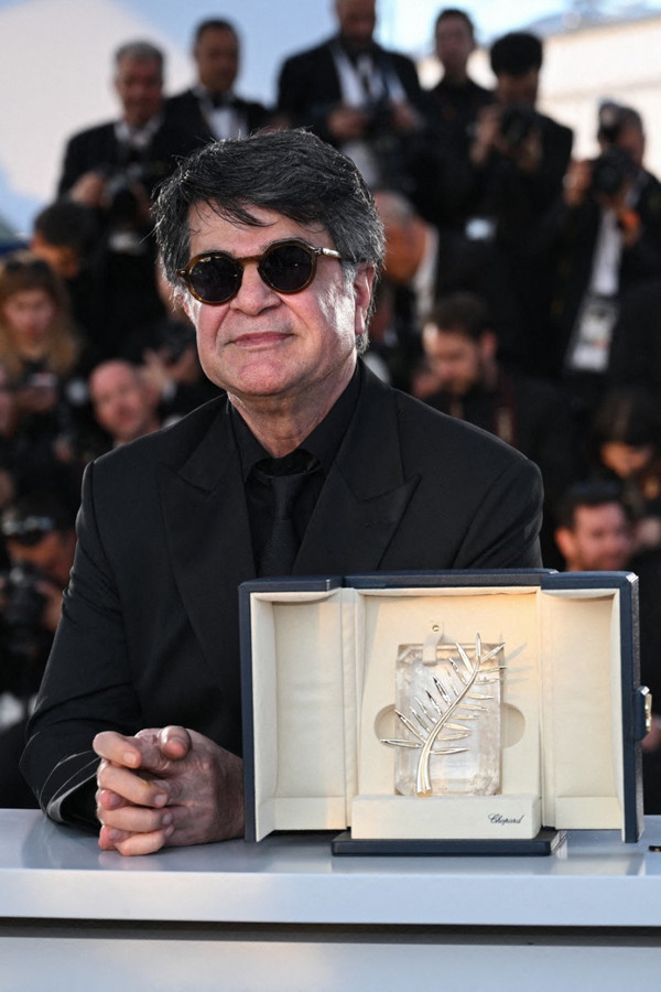  Jafar Panahi, Palme d'or 2025 avec Un simple accident © Bertrand GUAY / AFP