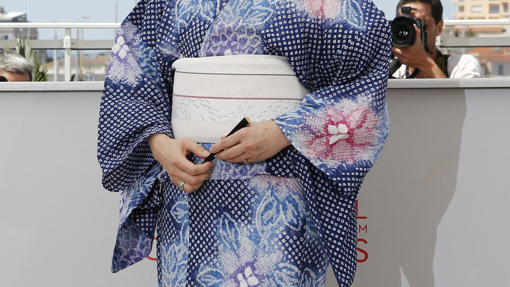 Tsutsui Mariko - Fuchi Na Tatsu (Harmonium) © Thomas Leibreich / FDC