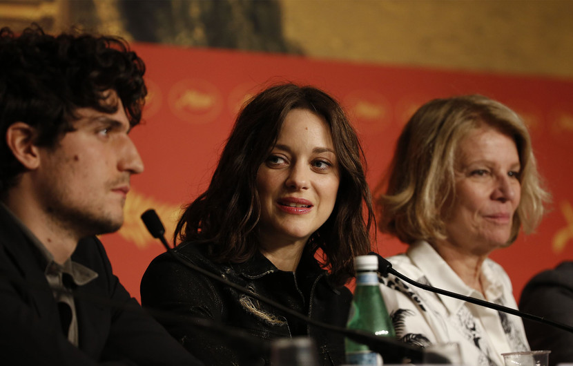 Louis Garrel, Marion Cotillard and  Nicole Garcia - Mal de Pierres (From the Land of the Moon) © Mathilde Petit / FDC
