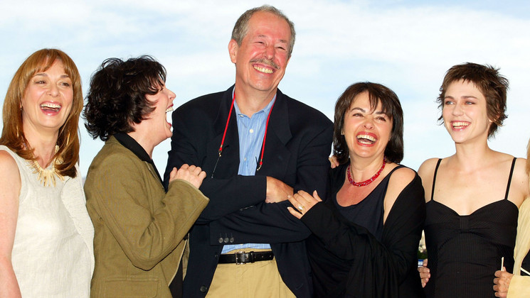 Dominique Michel, Dorothée Berryman, Denys Arcand , Louise Portal and Marie-Josée Croze - Les Invasions Barbares © Scott Barbour/Getty Images