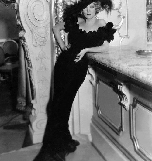 Marlene Dietrich © Paramount / The Kobal Collection / Don English
