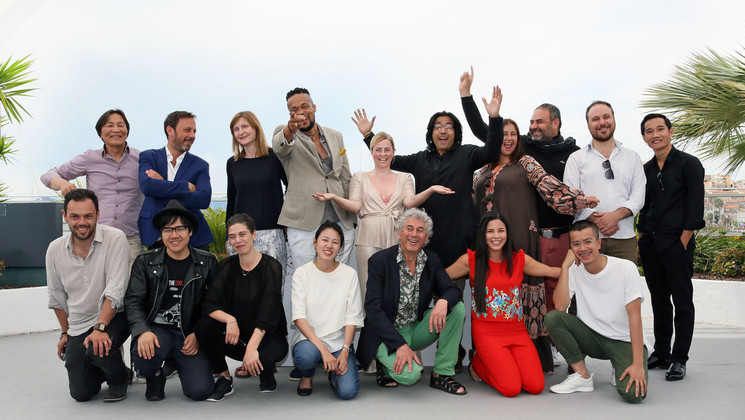 Georges Goldenstern and the filmmakers of the Cinefondation’s Atelier 2017 © Christophe Bouillon / FDC