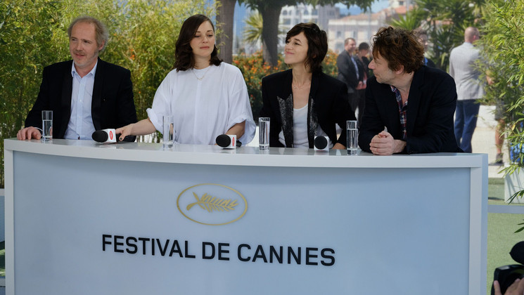 Marion Cotillard, Charlotte Gainsbourg, Mathieu Amalric - Les Fantômes d'Ismaël © Eliott Piermont / FDC