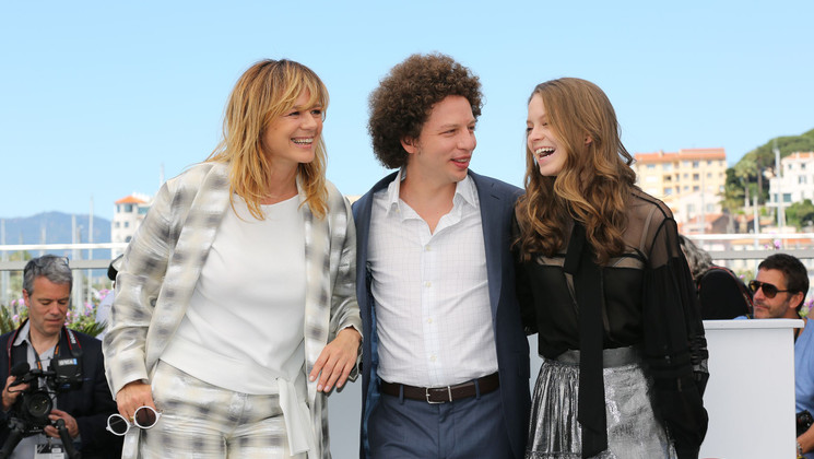 Emma Suárez, Michel Franco, Ana Valeria Becerril  - Las Hijas de Abril ( April's Daughter) © François Silvestre de Sacy / FDC