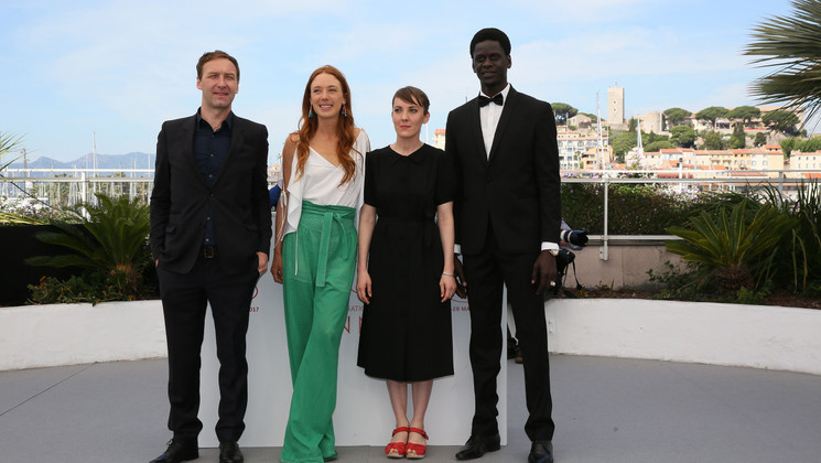 Grégoire Monsaingeon, Lætitia Dosch, Léonor Serraille et Souleymane Seye Ndiaye - Jeune Femme © François Silvestre de Sacy / FDC