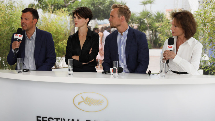François Ozon, Jérémie Renier, Marine Vacth et  Jacqueline Bisset - L'Amant double (Amant Double) © François Silvestre de Sacy / FDC