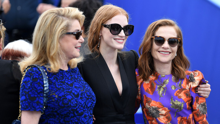 Catherine Deneuve, Jessica Chastain et Isabelle Huppert - Photocall du 70e Anniversaire © Pascal Le Segretain / Getty Images