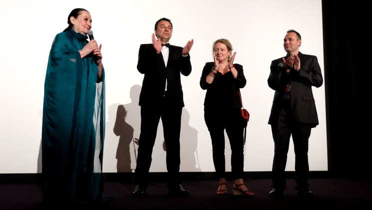 Olivera Katarina, Jugoslav Pantelic, Anne-Laure Brénéol and Gérald Duchaussoy - Skupljači perja (I Even Met Happy Gypsies) © Mathilde Petit / FDC