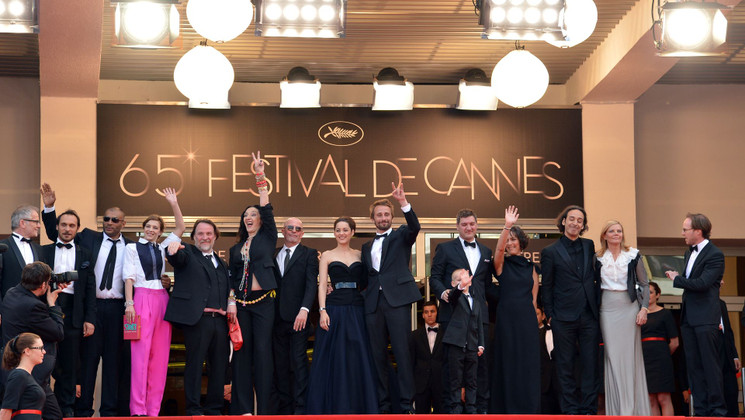 Equipe du film - Montée des marches - De rouille et d'os © AFP