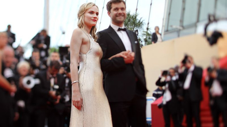 Diane Kruger, Joshua Jackson - Montée des Marches © AFP