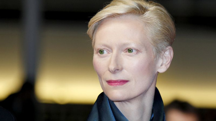 Tilda Swinton - Montée des Marches - We Need to Talk About Kevin © AFP