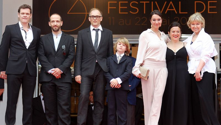 Viktor Tremmel, Michael Fuith, Markus Schleinzer, David Rauchenberger, Ursula Strauss, Gisela Salcherand - Montée des Marches - Michael © AFP