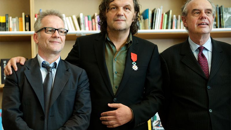 Thierry Frémaux, Emir Kusturica, Frédéric Mitterrand - Chevalier de la Légion d'Honneur © FIF/Thibaud Morin