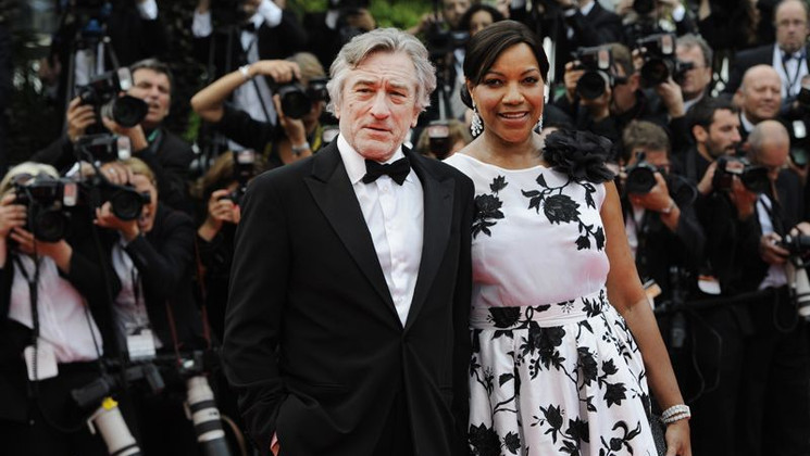 Robert De Niro, Grace Hightower De Niro - Red Steps © AFP