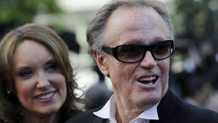Peter Fonda - Montée des Marches © AFP