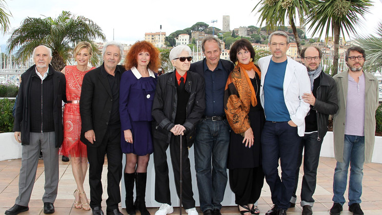 Cast film - Photocall - Vous n'avez encore rien vu © AFP