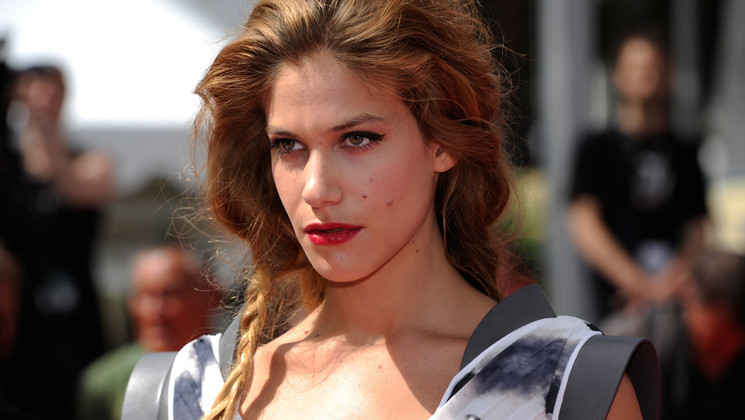 Tea Falco - Red step - Io et te © FIF/CD