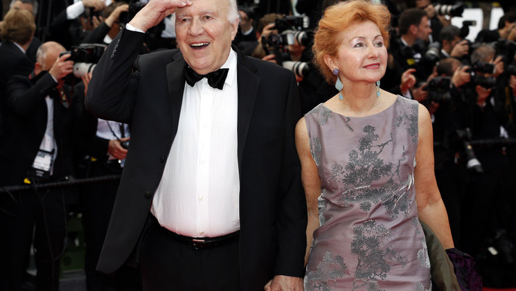 Michel Piccoli et Ludivine Clerc - Montée des marches - Saint Laurent © FDC / K. Vygrivach