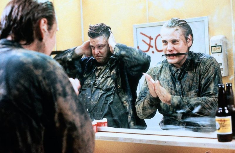 John Goodman alias Gale Snoats et William Forsythe alias Evelle Snoats dans Arizona Junior © DR