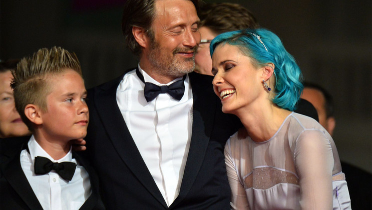 Toke Lars Bjarke, Mads Mikkelsen and Nanna Øland - Red capet - The Salvation © AFP / A. Pizzoli