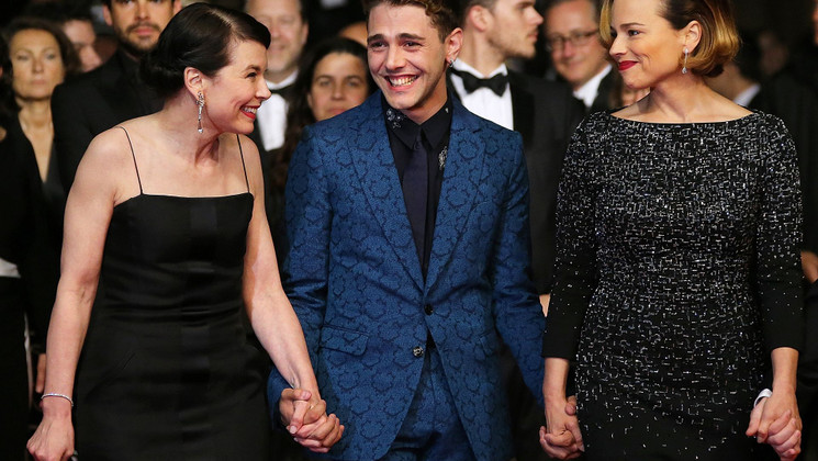 Anne Dorval, Xavier Dolan and Suzanne Clément - Red carpet - Mommy © AFP / L. Venance