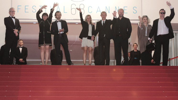 Équipe du film - Montée des marches - Valley of Love © FDC / Thomas Leibreich