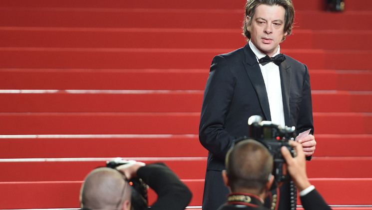 Benjamin Biolay - Montée des marches © AFP / Anne-Christine Poujoulat