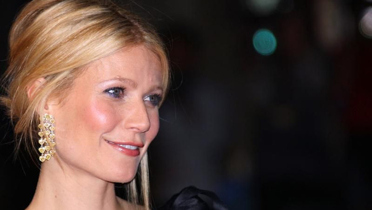 Gwyneth Paltrow, Climbing of the Steps of the film Two Lovers © AFP