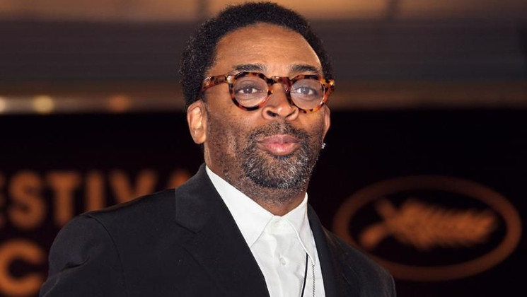 Spike Lee, Climbing of the Steps of the film Maradona by Kusturica © AFP