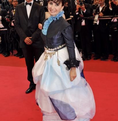 Ariane Ascaride, Climbing of the Steps of the film Palermo Shooting © AFP