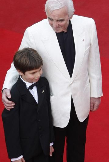 Charles Aznavour et Tom Trouffier © AFP © AFP