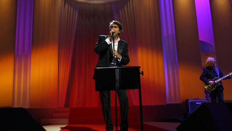 Brian Ferry at the opening ceremony © AFP © AFP