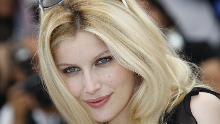 Laetitia Casta (Face) © AFP © AFP