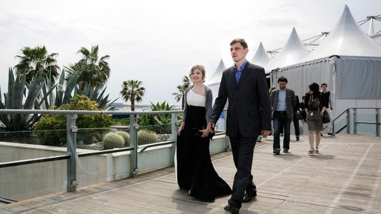 Olga Shuvalova, Viktor Nemets - Photocall - Schastye Moe © FIF/Thomas Saito