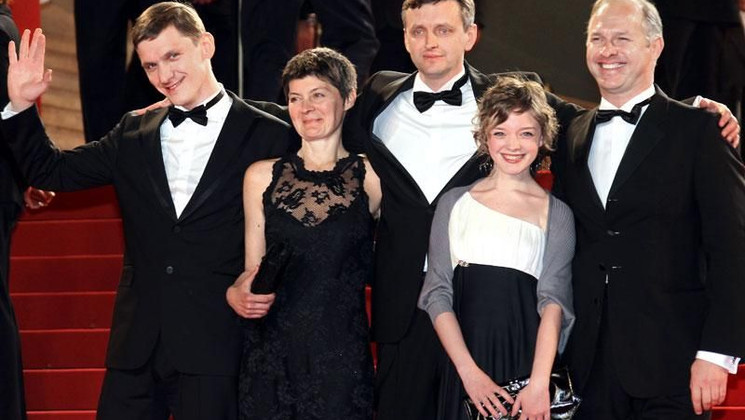 Equipe du film Schastye Moe - Montée des marches © AFP