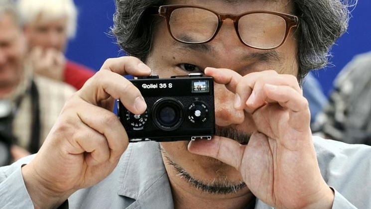 Hong Sangsoo - Photocall - Hahaha © AFP