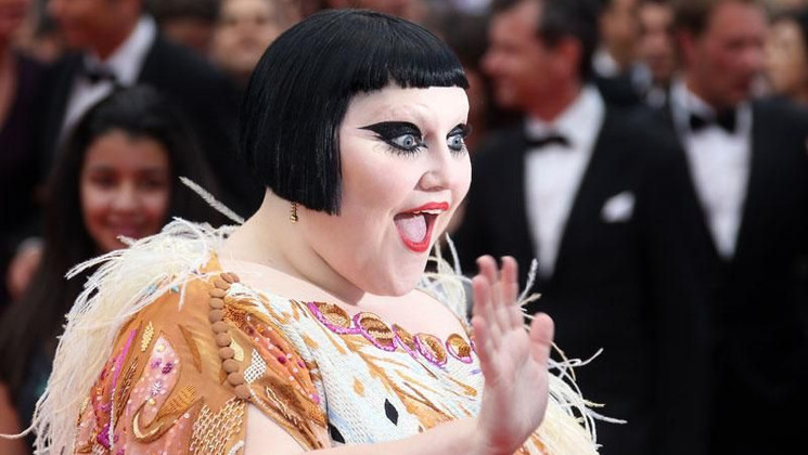 Beth Ditto - Montée des marches © AFP