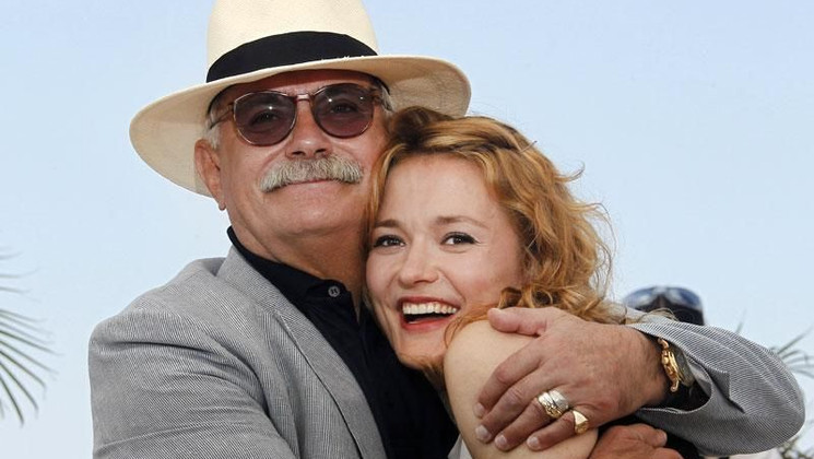 N. Mikhalkov, N. Mihalkova - Photocall - Utomlyonnye Solntsem 2 : Predstoyanie © AFP