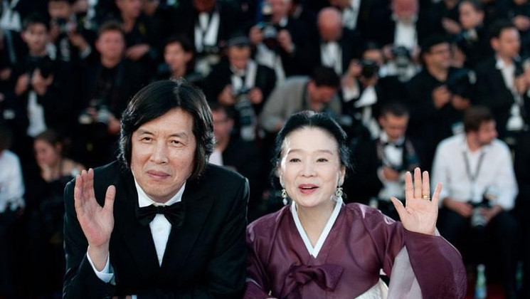 Lee Chang-dong, Yun Jung Hee - Prix du Scénario - Poetry © AFP