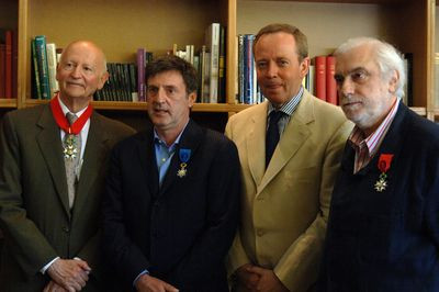 Gilles Jacob, Daniel Auteuil et Francis Girod décorés par le Ministre de la Culture et de la Communication Renaud Donnedieu de Vabres