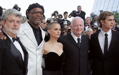 La montée des marches de l'équipe du film "Star Wars : Episode III - La Revanche des Sith"