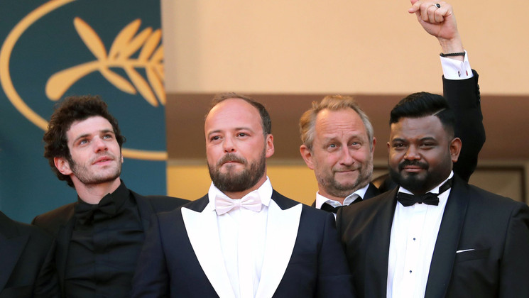 Félix Moati,  Alban Ivanov,  Benoît Poelvoorde, Thamilchelvan Balasingham - Le Grand Bain © Valery Hache/AFP