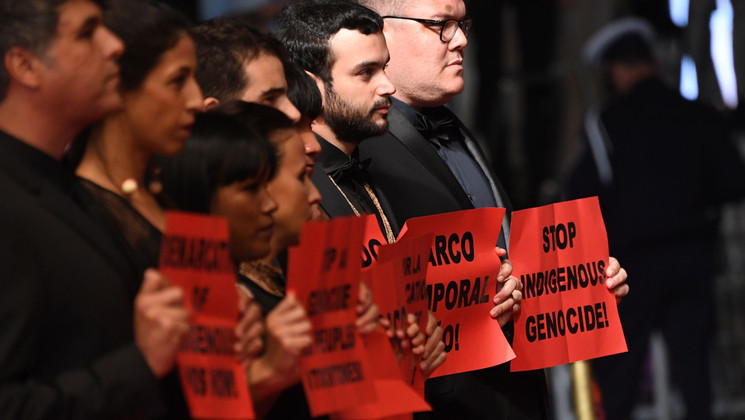 Équipe du film Chuva E Cantoria Na Aldeia Dos Mortos (Les Morts et les autres) © Loic Venance/AFP