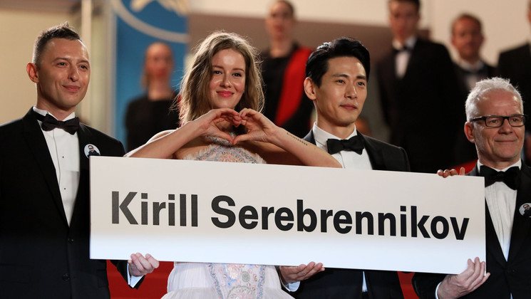 Roman Bilyk, Irina Starshenbaum, Teo Yoo and Thierry Frémaux - Leto (Summer) © Christophe Bouillon/FDC