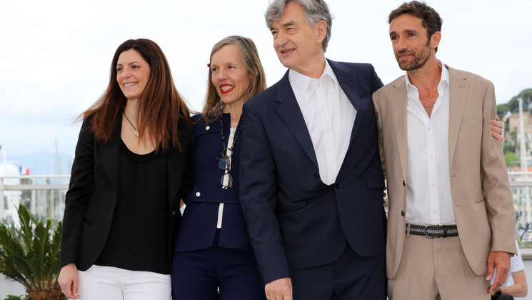 Samanta Gandolfi Branca, Donata Wenders, Wim Wenders, Ignazio Oliva - Pope Francis – A Man Of His Word (Le Pape François – un homme de parole) © François Silvestre De Sacy /FDC