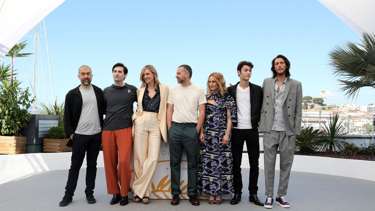 Team of the film Un couteau dans le cœur (Knife + Heart) © Mathilde Petit /FDC