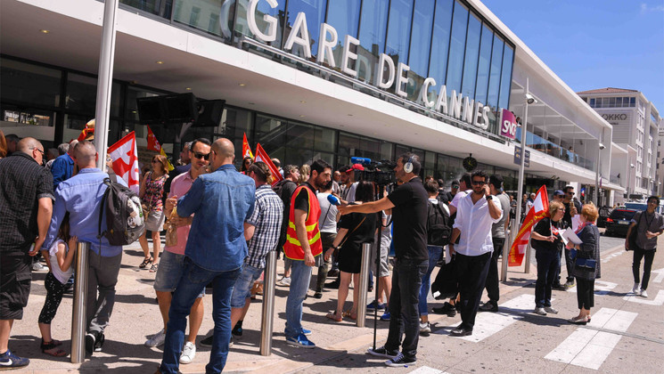 « Pendant ce temps là » © Lionel Urman - Starface