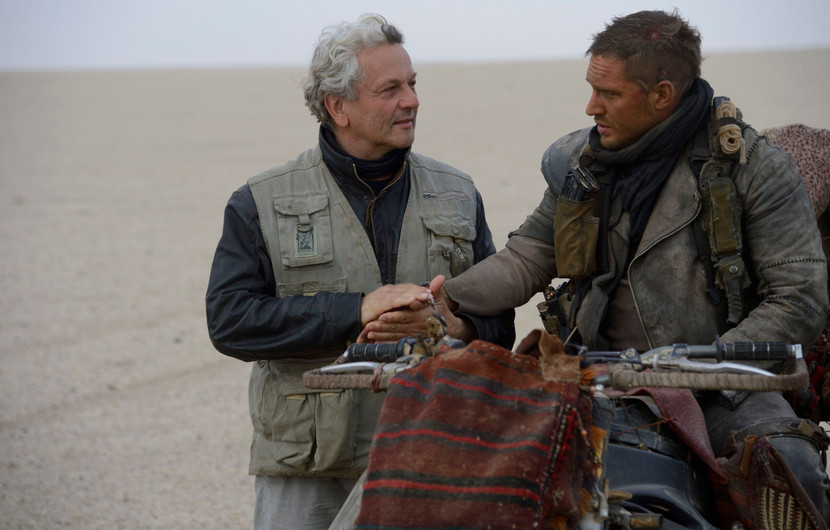 George Miller et Tom Hardy sur le tournage de Mad Max: Fury Road - 2012 © Warner Bros Pictures