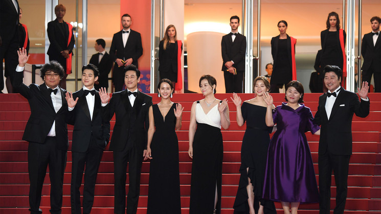 Red steps of the film Gisaengchung (Parasite) © S. Corbis / Getty Images