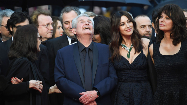 Claude Lelouch, Monica Bellucci, Marianne Denicourt - Les Plus Belles Années d'une Vie © Loïc Venance / AFP
